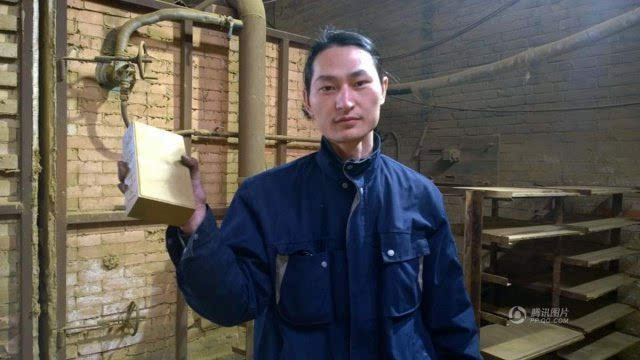 小伙100天收集北京雾霾 灰尘制成板砖(图9)